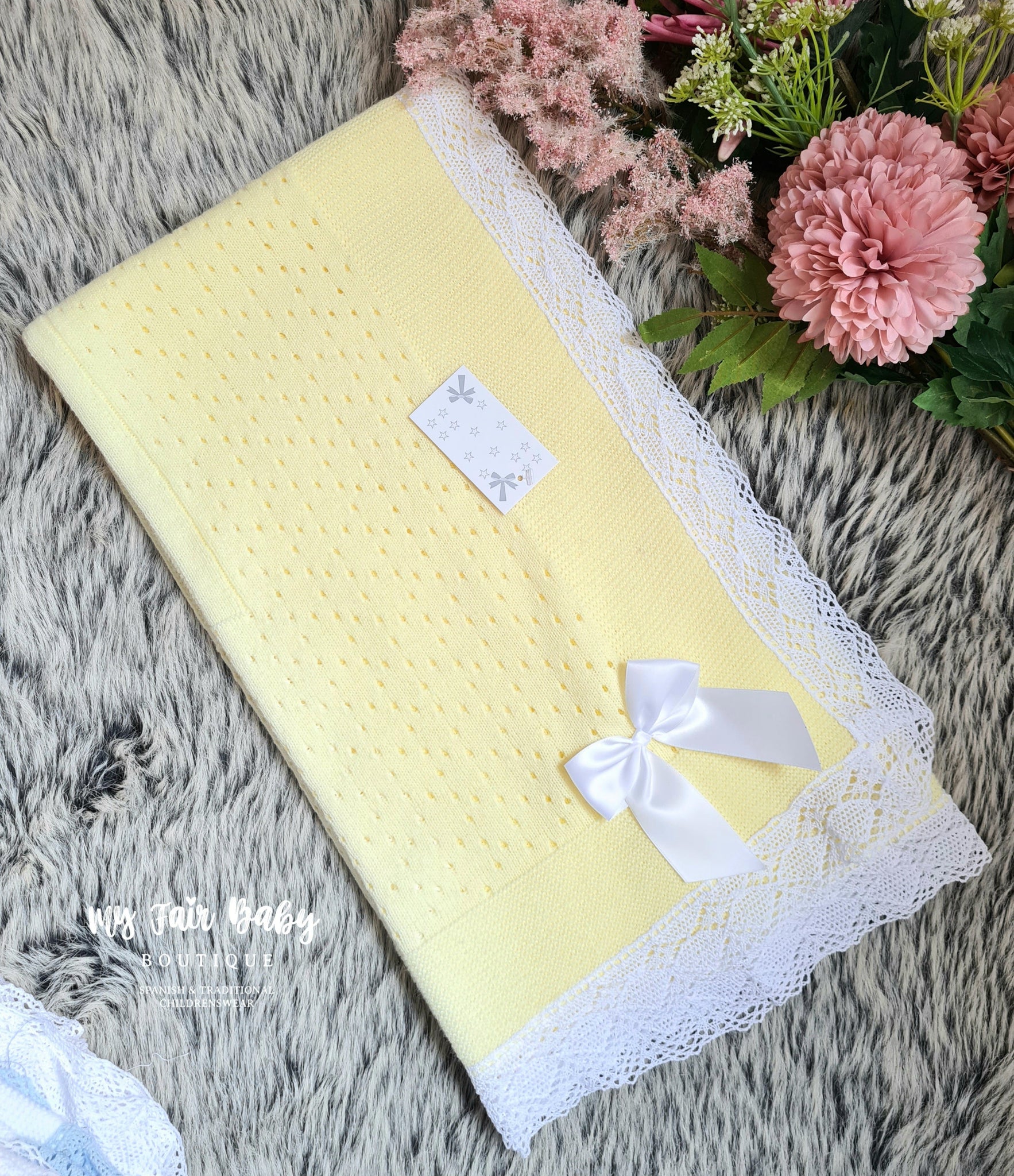 Spanish Unisex Baby Lemon & White Lace & Bow Shawl / Blanket