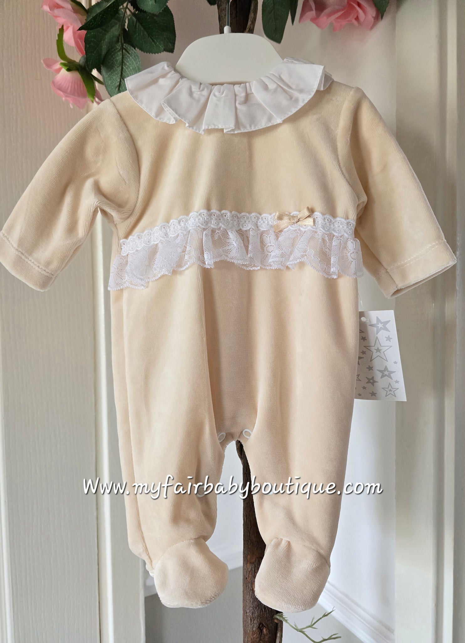 Spanish Baby Girls Beige Lace Velour Sleepsuit/Babygrow ~ NB-6m